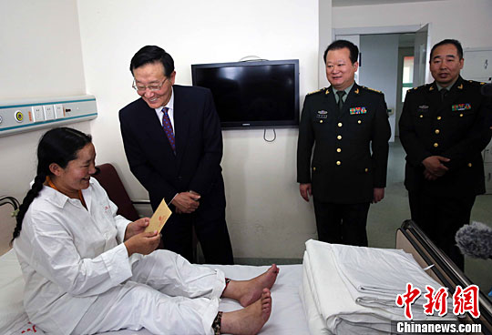 302医院"医院黄牛党是怎么挂到号的",的简单介绍