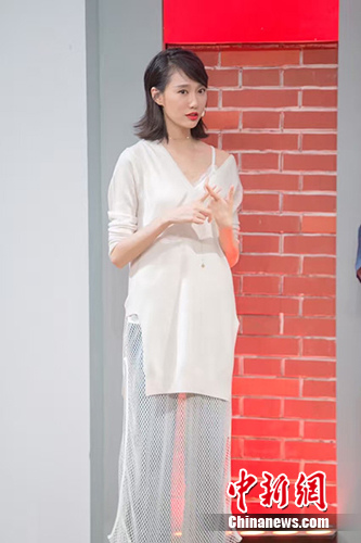 李斯羽公主扶张大大上滑板网友赞最萌身高差