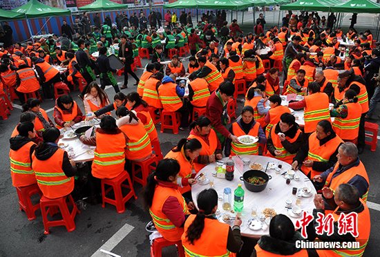 ���գ��ж�����������ӭ����