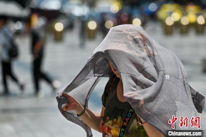 热浪来袭重庆发布今年首个高温预警