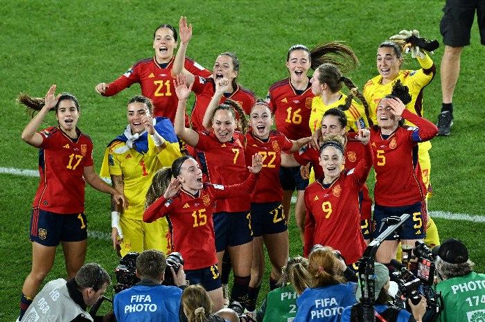 西班牙首夺女足世界杯冠军