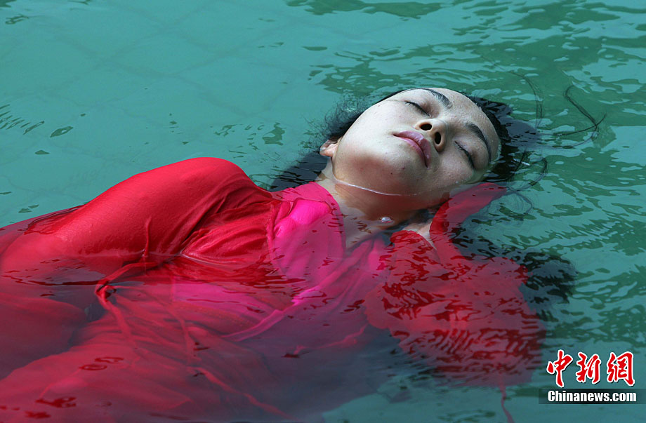 前沿水中新艺术在湖北咸宁温泉尽显古韵