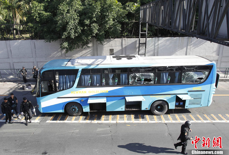 菲律宾首都一公交车发生爆炸