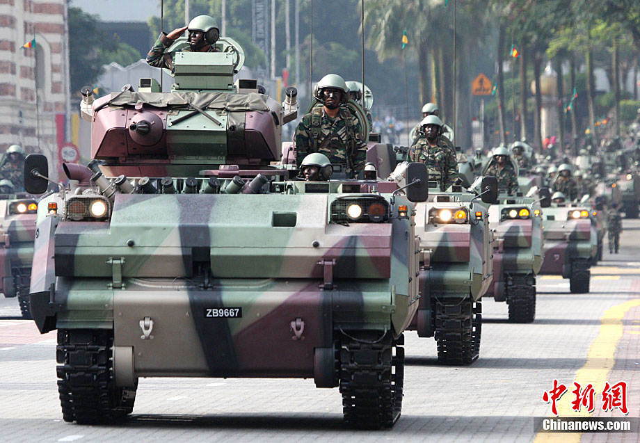 马来西亚举行庆祝建军78周年阅兵式-中新网