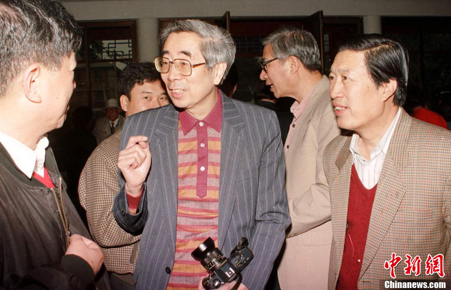 ³Ѹ֮���ܺ�Ӥ�ڱ������� ����82��