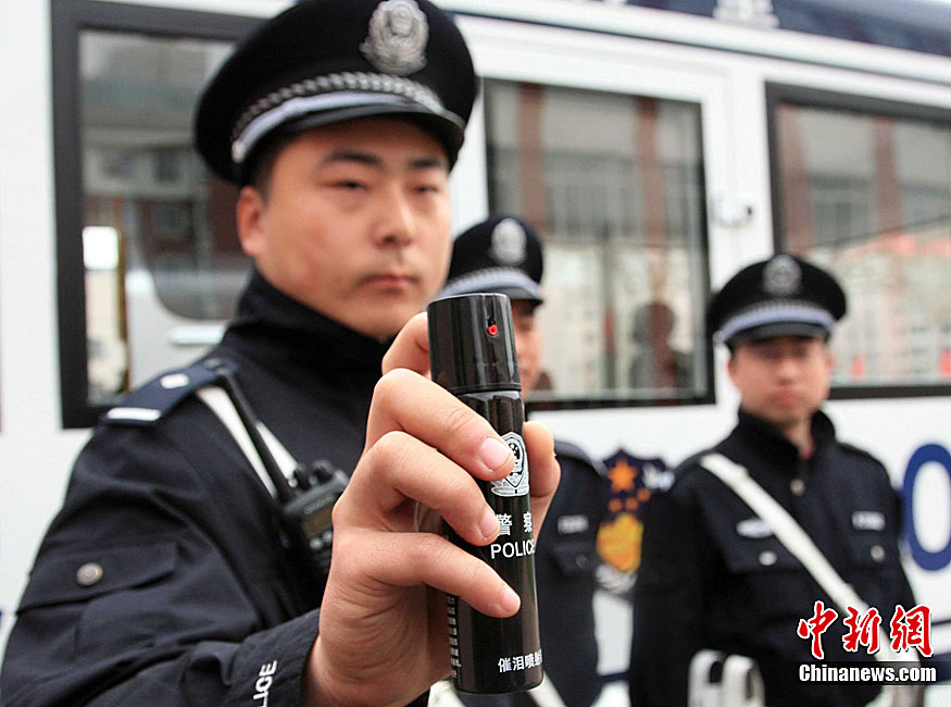 沈阳市公安局首批巡逻辅警上岗执勤