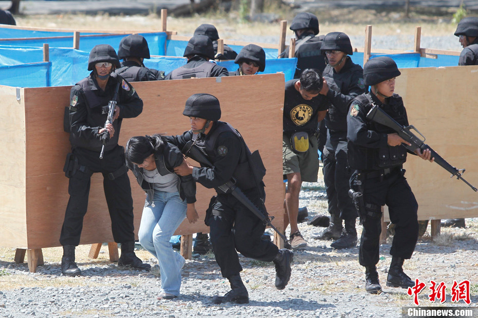 菲律宾开展人质解救演习