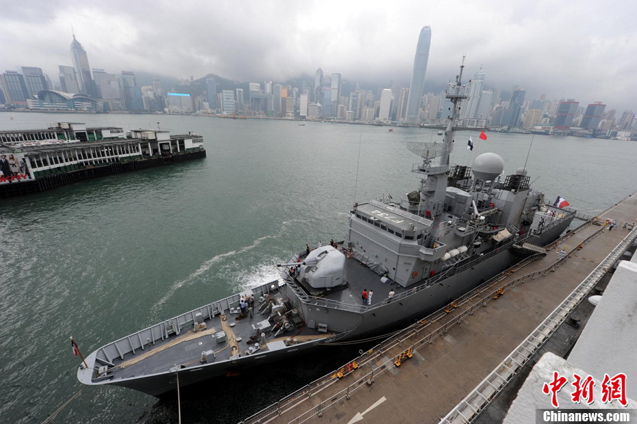 法国"葡月"号导弹护卫舰到访香港