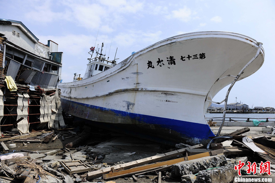 日本石卷市的震后惨状