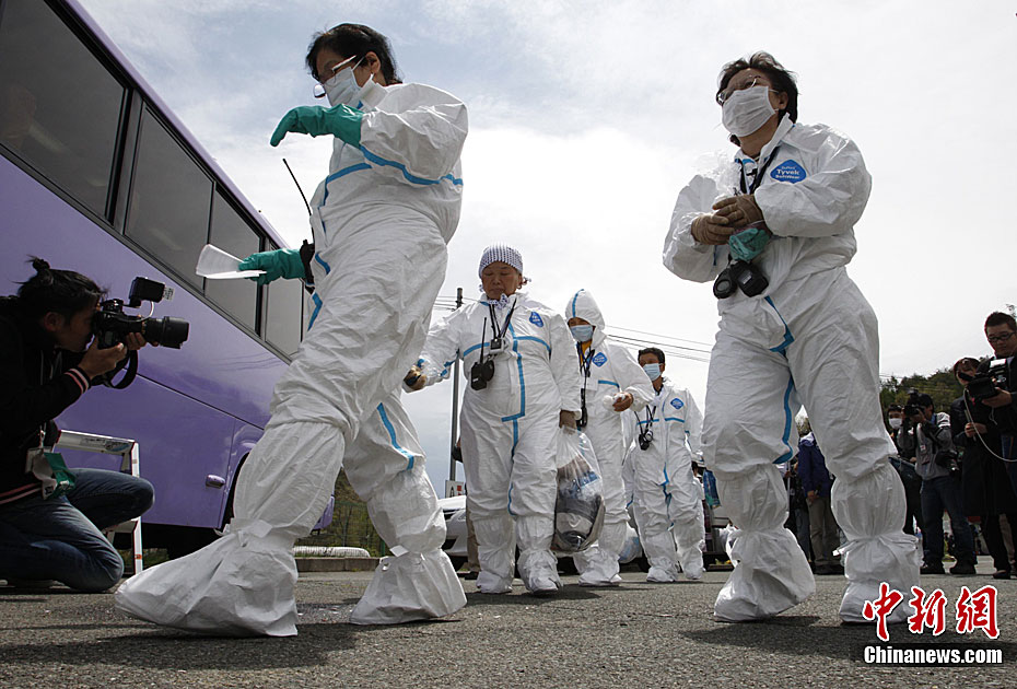 日本辐射区约百名民众首次临时返家