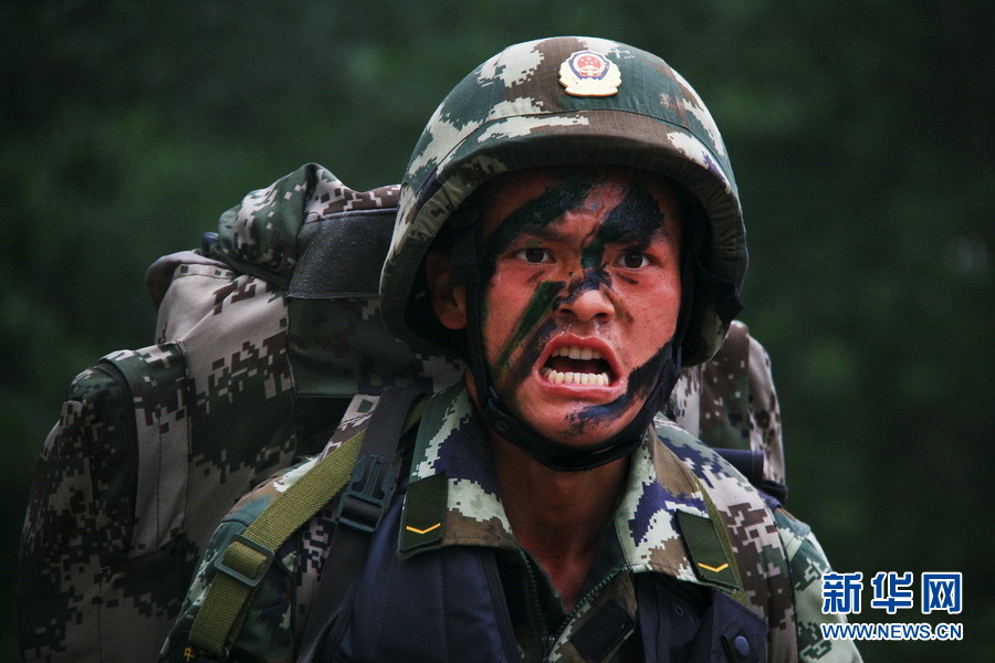 直击武警河南总队特战分队魔鬼训练