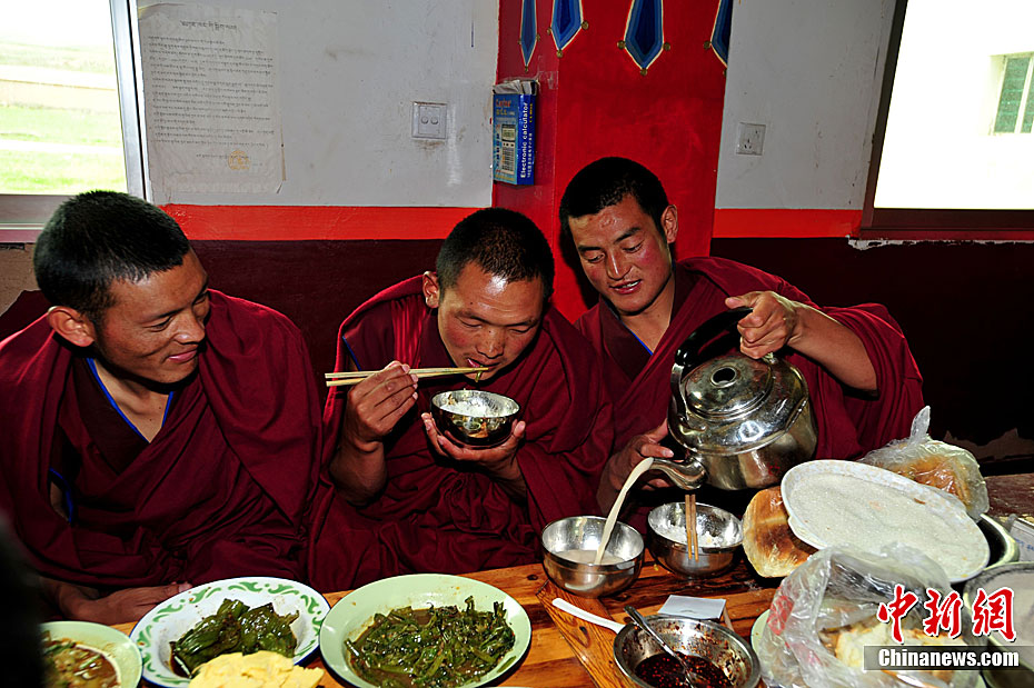 中国第二大藏区四川藏区的阿坝藏族羌族自治州阿坝县的各莫寺内有一座