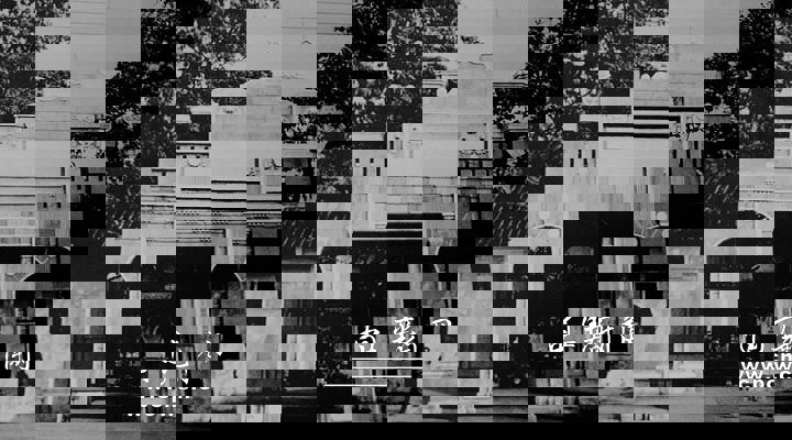 年12月,张太雷,叶挺,叶剑英等在广州发动武装起义,成立广州苏维埃政府