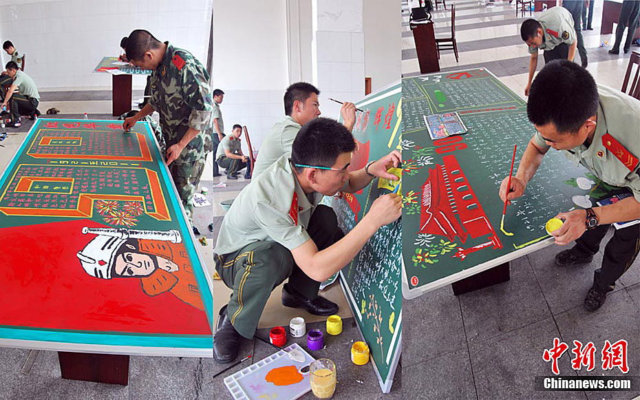 宁波消防官兵出精美黑板报庆祝建党90周年