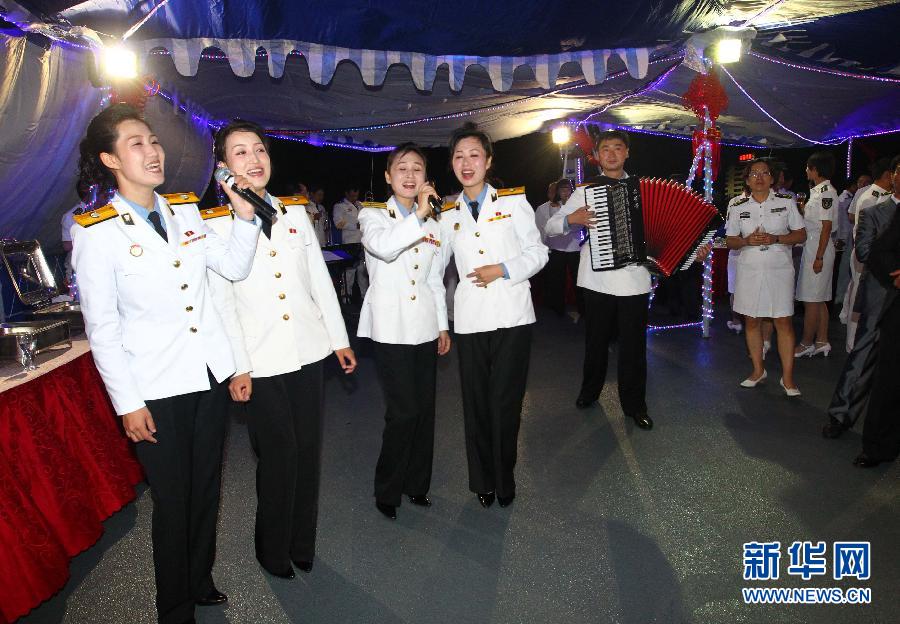 中国海军训练舰编队结束访问朝鲜启程回国