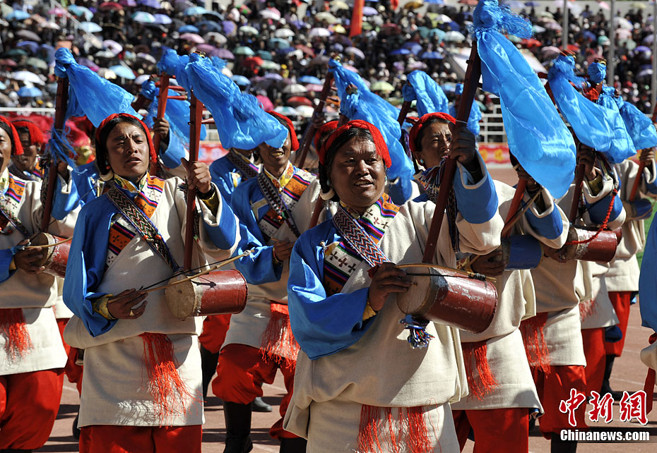 第九届珠峰文化旅游节8月26日上午在日喀则市开幕.