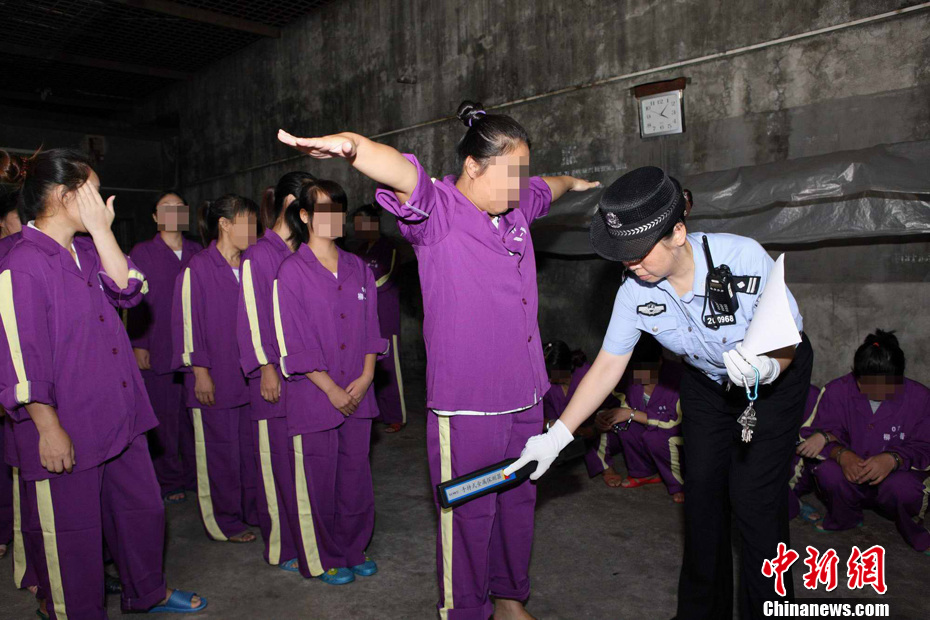 广西柳州在押人员深夜大转移