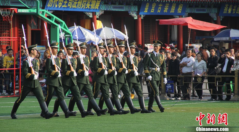�찲�Ź��커���ӿ����������ο�