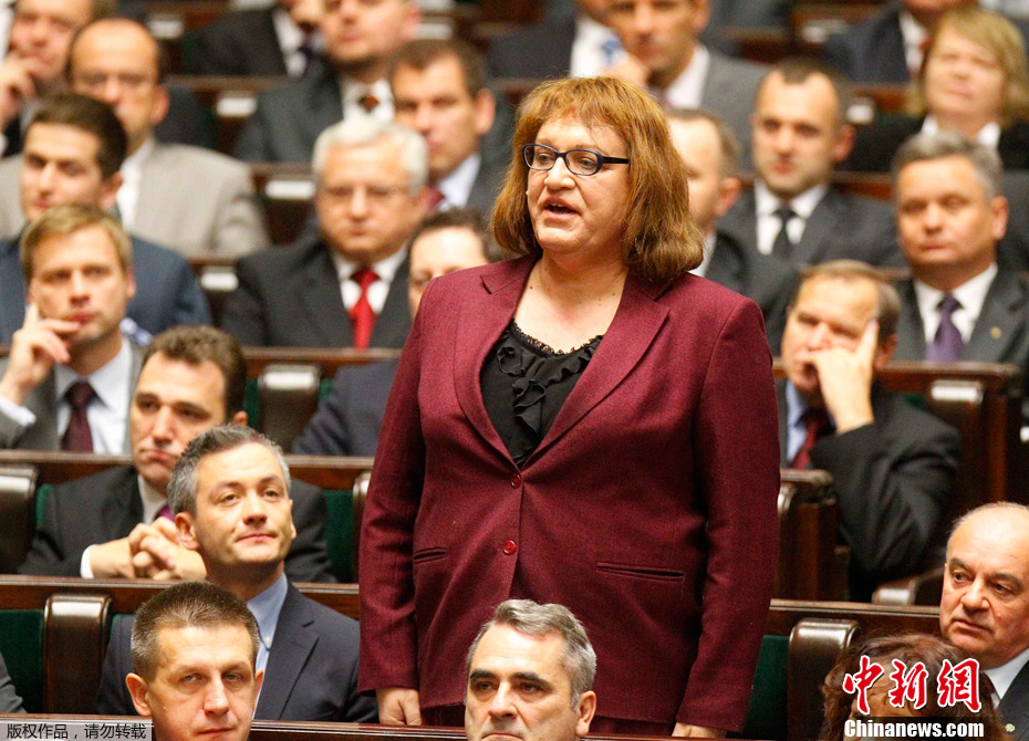 ������λ���Թ�����Ա��ְ ��С������Ů��