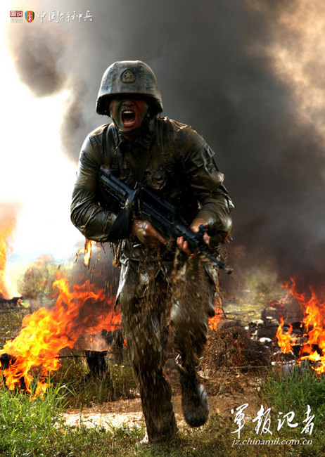 图说中国特种兵立体战场