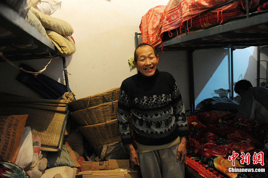 大巴山深处两块钱住一宿的民工公寓