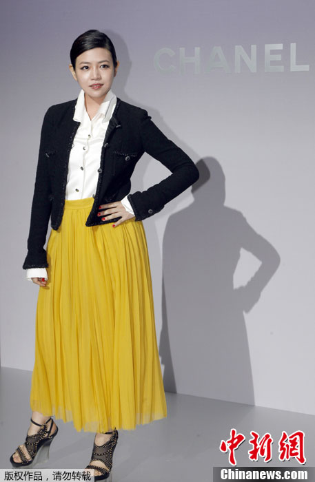 ����ʱװ�ܴ����㳡 ̨����Ա����ϣ�����ֳ�