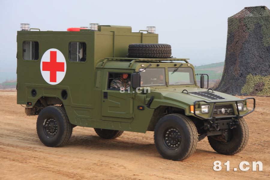 解放军新一代后勤保障车亮相