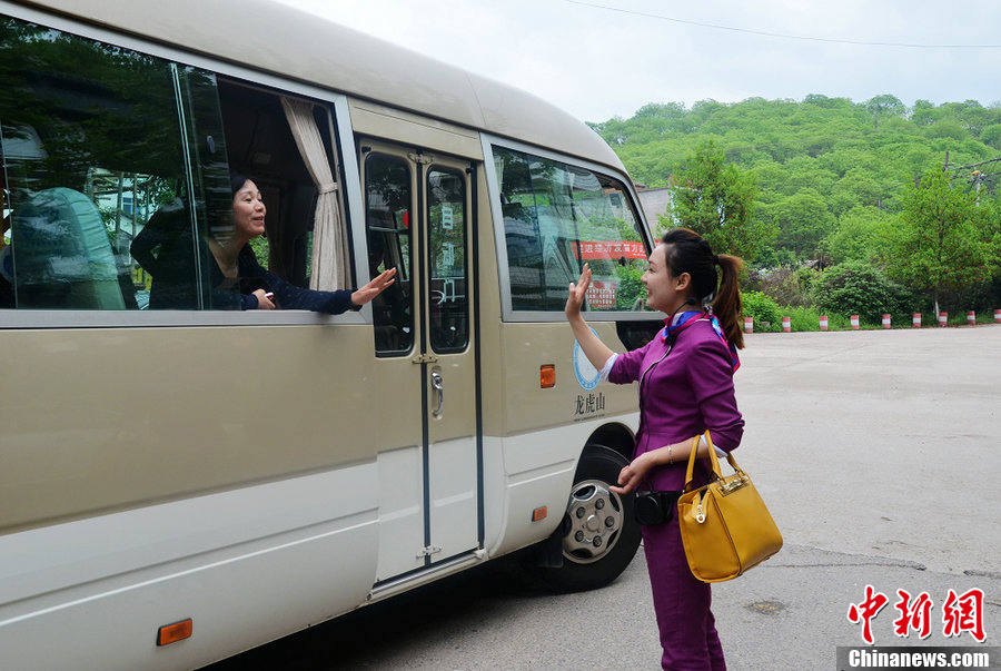 图片故事记录最美导游的一天