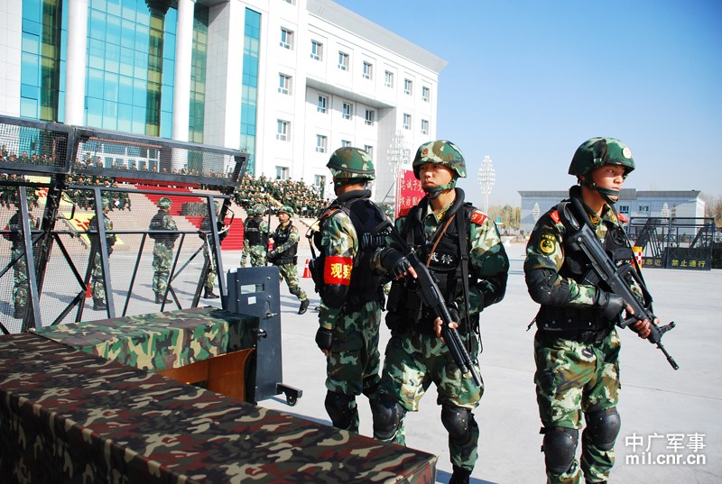 武警兵团指挥部解救被劫持人质演练716