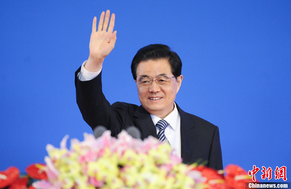 �����γ�ϯ����������ս���뾭�öԻ���Ļʽ