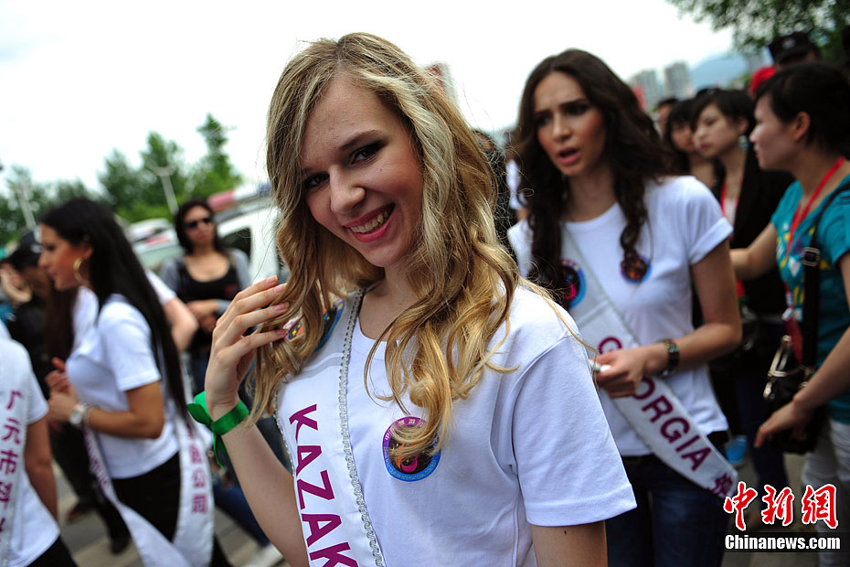 �л�����С���ﵥ�� ��������ɫ���� ��̼���