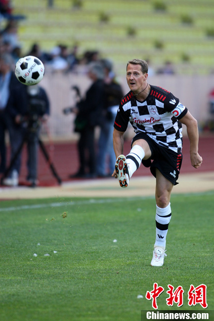 ��F1֮���������ջ������򽡽� �ڳ������ݴ���������