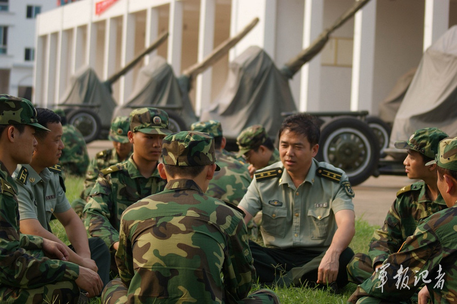 中国最南端的陆军预备役连队景区巡逻613