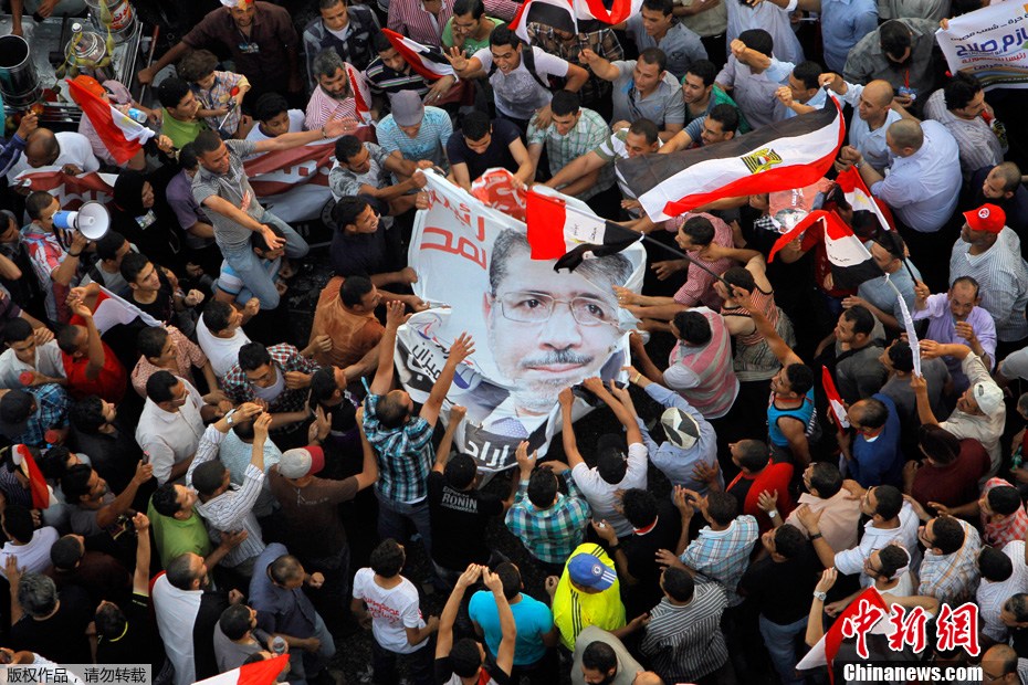 埃及最高总统选举委员会当天在这里宣布,穆斯林兄弟会下属自由与正义