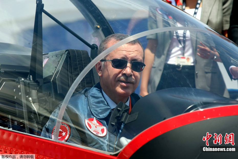 �����������Լ��׼ܹ������ý�����