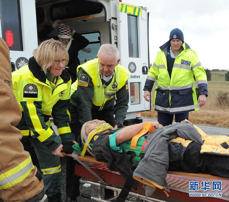 15名中国大陆游客在新西兰南岛因车祸受伤