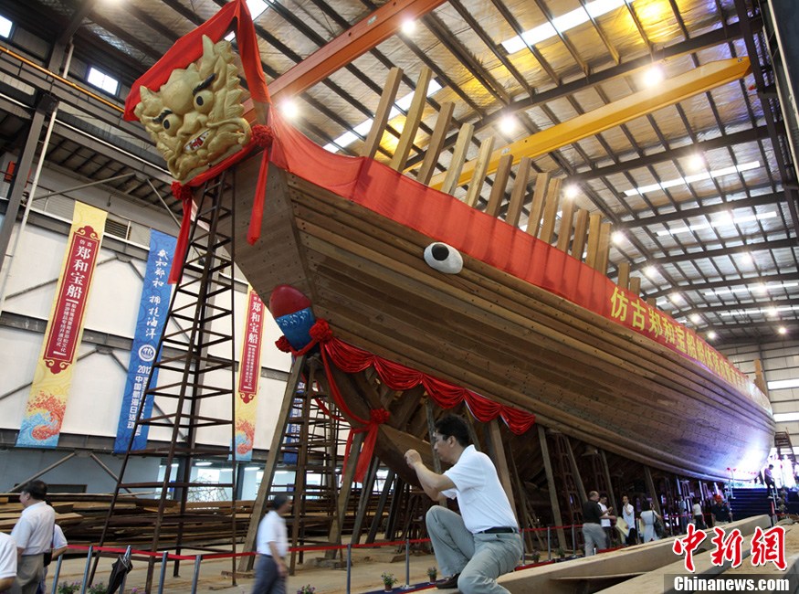 南京11比例复建郑和宝船主船体落成