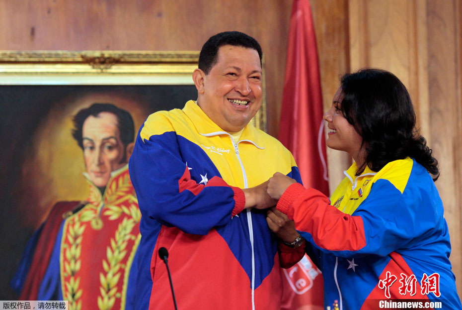 查韦斯接见委内瑞拉奥运代表团旗手