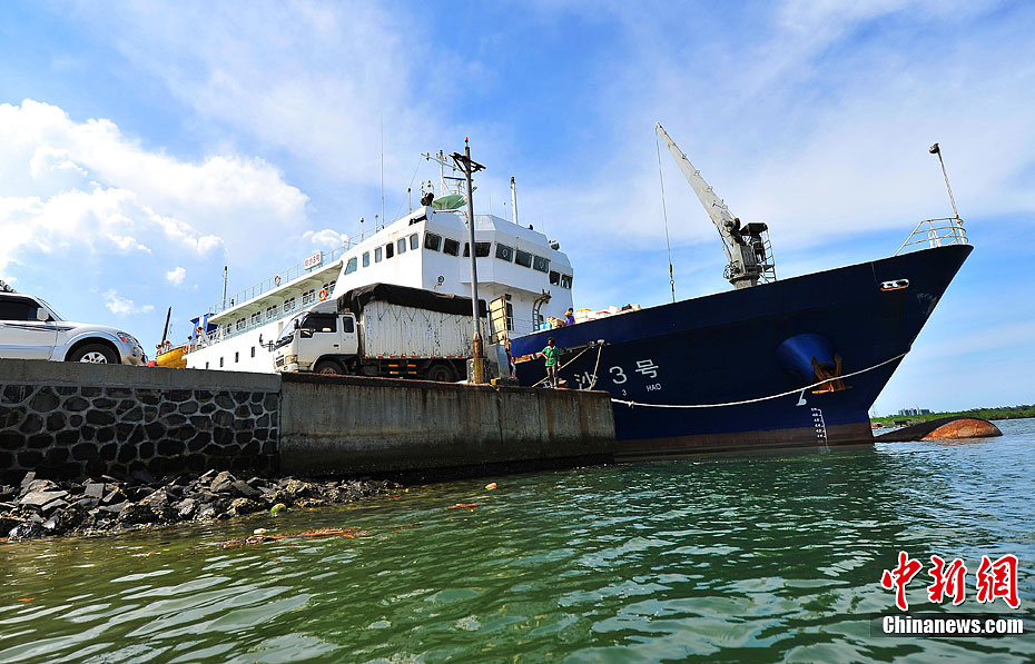 西沙生命线补给船琼沙3号