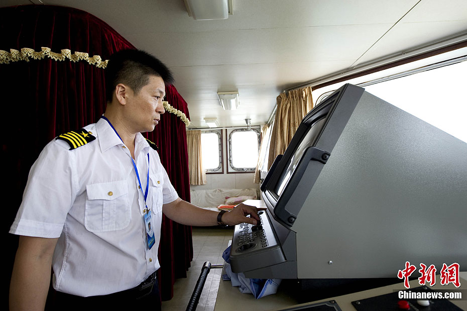 西沙生命线补给船琼沙3号