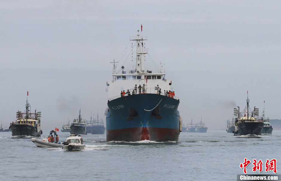 海南赴南沙捕捞船队返抵三亚