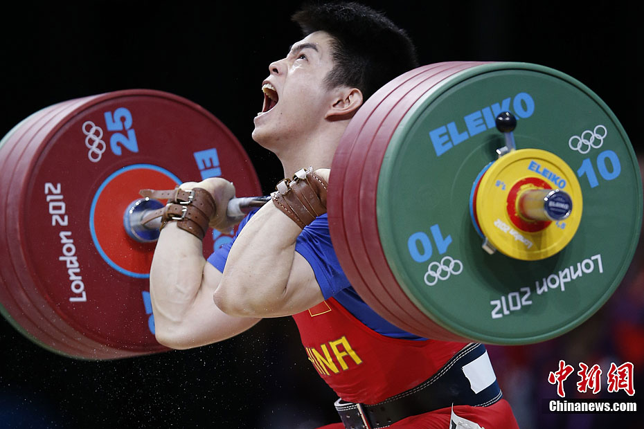 奥运会男子举重69公斤级林清峰夺冠