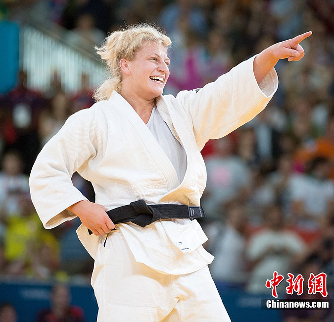 当地时间8月2日晚,在伦敦奥运会女子柔道78公斤级决赛中,美国选手