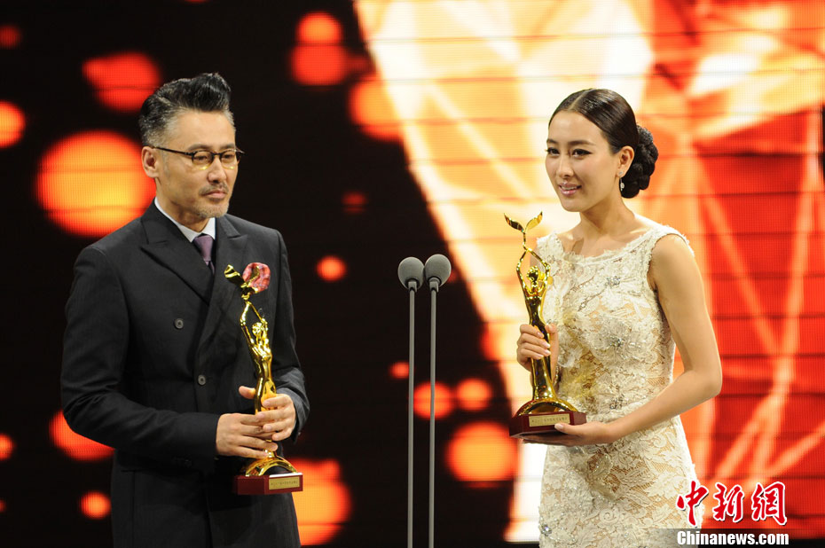 在电视剧《黎明之前》中发挥出色的吴秀波获得"观众喜爱的电视剧男