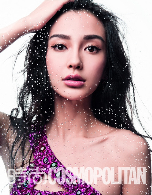 angelababy妩媚登时尚杂志齐臀蕾丝裤秀身材