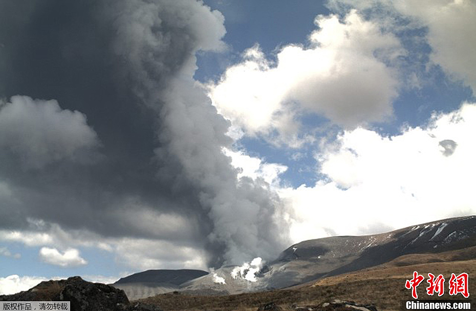 新西兰火山再次喷发 曾为电影外景地