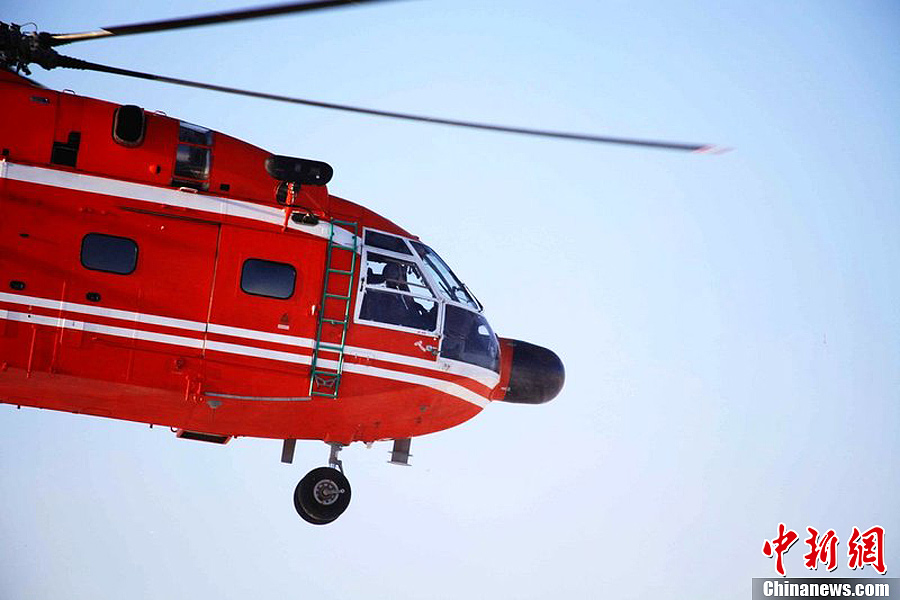 12月6日,黑龙江省大庆市,武警森林部队直升机支队5名"90后"新飞行员