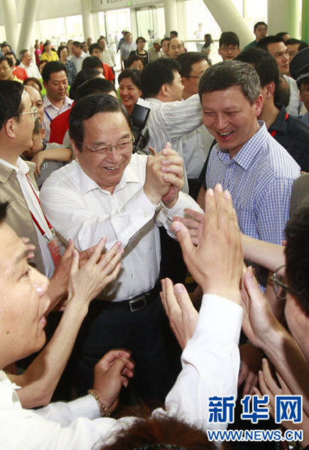 中共高层新阵容中共中央政治局常委俞正声