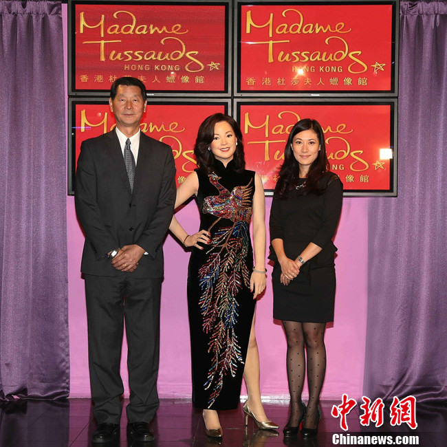 邓丽君60周年冥寿蜡像换新衣将出传记获林青霞写序