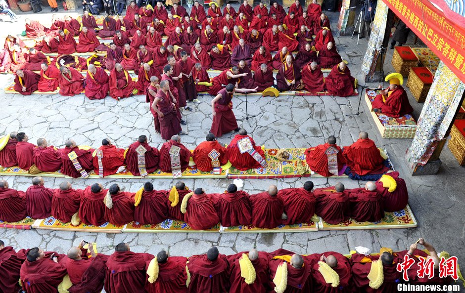 来自色拉寺,哲蚌寺,甘丹寺,扎什伦布寺,强巴林寺等寺庙的8名获得了立